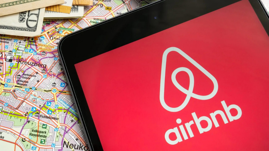 Airbnb mesaj sekmesi ve davet kartı oluşturma gibi yapay zeka destekli yeni özelliklerini paylaştı 3