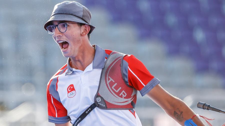 Dünya Şampiyonluğuna Ulaşan Ilk Türk Okçu Olan 24 Yaşındaki Mete Gazoz 51 Madalyaya Sahip