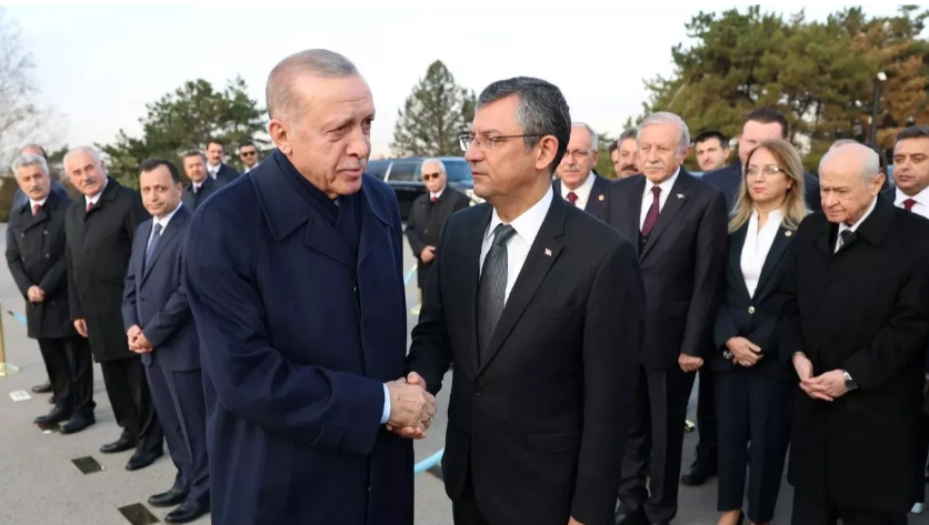 Cumhurbaşkanı Erdoğan ile CHP Genel Başkanı Özgür Özel bugün saat 16.00'da görüşecek 2