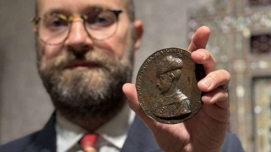 Fatih Sultan Mehmet’in Madalyonu Için Tarihi Açık Artırma: Londra’da Bir Servet ödendi