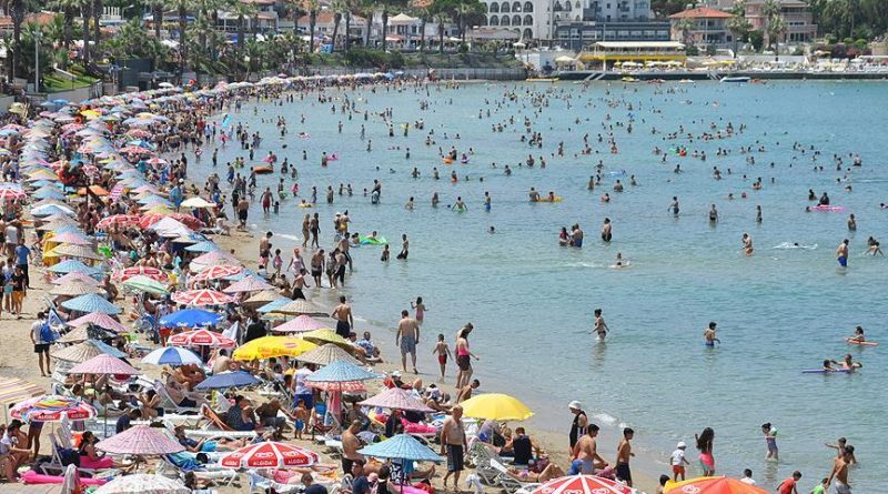 Halk Plajlarında şemsiye Ve şezlonglar ücretsiz Olacak! Kadınlar Denizi Plajı, Sevgi, Güvercinada, Yeşil Plaj Dahil Hepsinde Geçerli Olacak