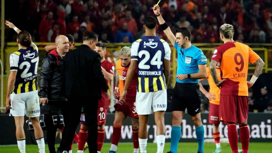 Merakla Beklenen Galatasaray Fenerbahçe Derbisinin Hakem Ve Yardımcıları Belirlendi