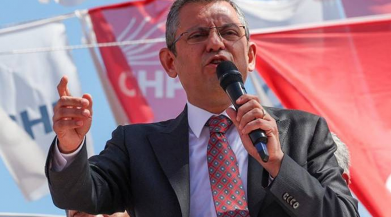CHP Genel Başkanı Özgür Özel atanamayan öğretmenleri 18 Mayıs saat 13.00'te İstanbul Saraçhane’ye davet etti 1