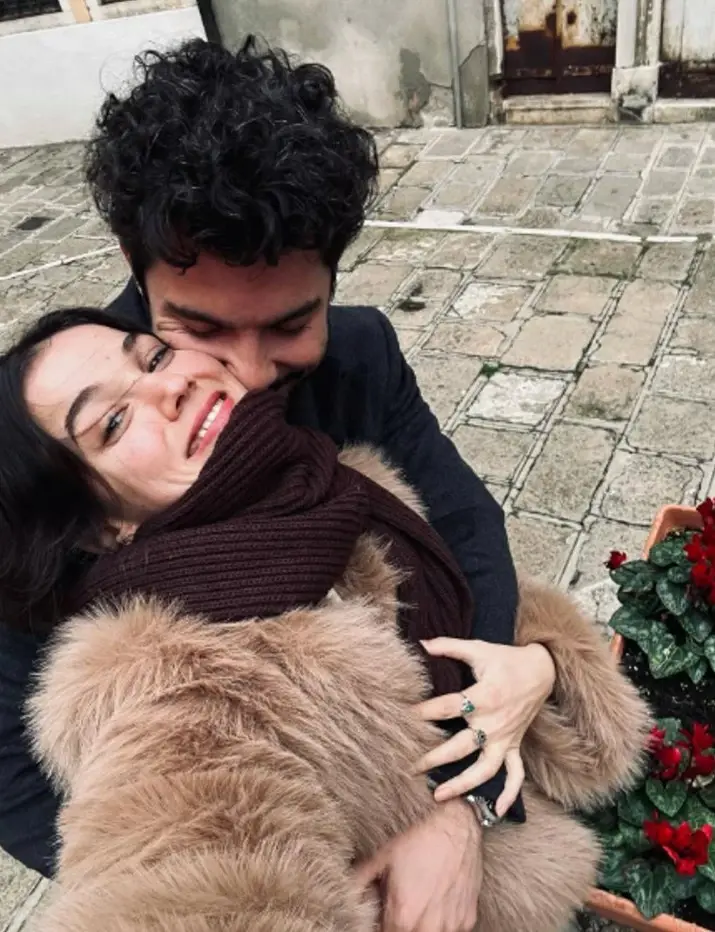 Pınar Deniz kiminle evleniyor?