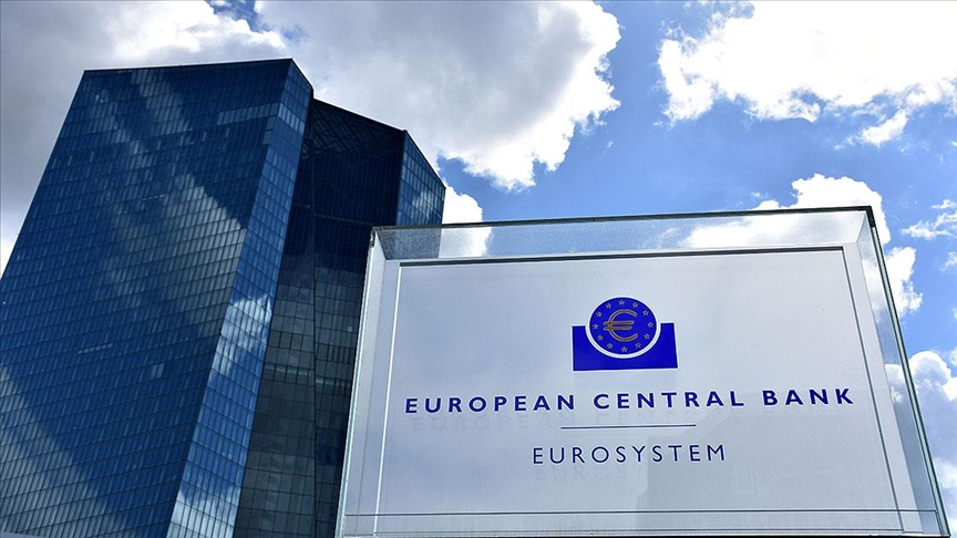 Avrupa Merkez Bankası Fed'in önüne geçti! ECB'den 5 yıl aradan sonra ilk faiz indirimi