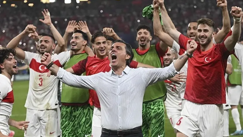 Milli maç sonucu 2-1 biterek Türkiye’nin galibiyetiyle sonuçlandı! Türkiye çeyrek finalde olacak